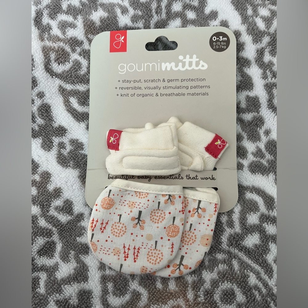 Goumi Baby Mitts